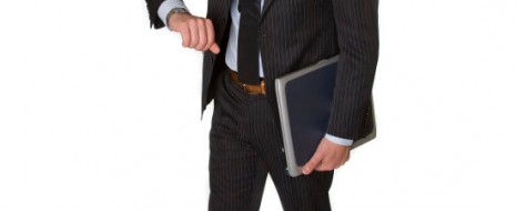 In diesem Jahr bekommt unsere Business Mode einen ganz neuen Trend – Klassisch ist angesagt. Hosenanzüge, taillierte Blazer oder schmale, wahlweise sehr weite Hosen machen ein klassisches Outfit trendy und [&hellip;]